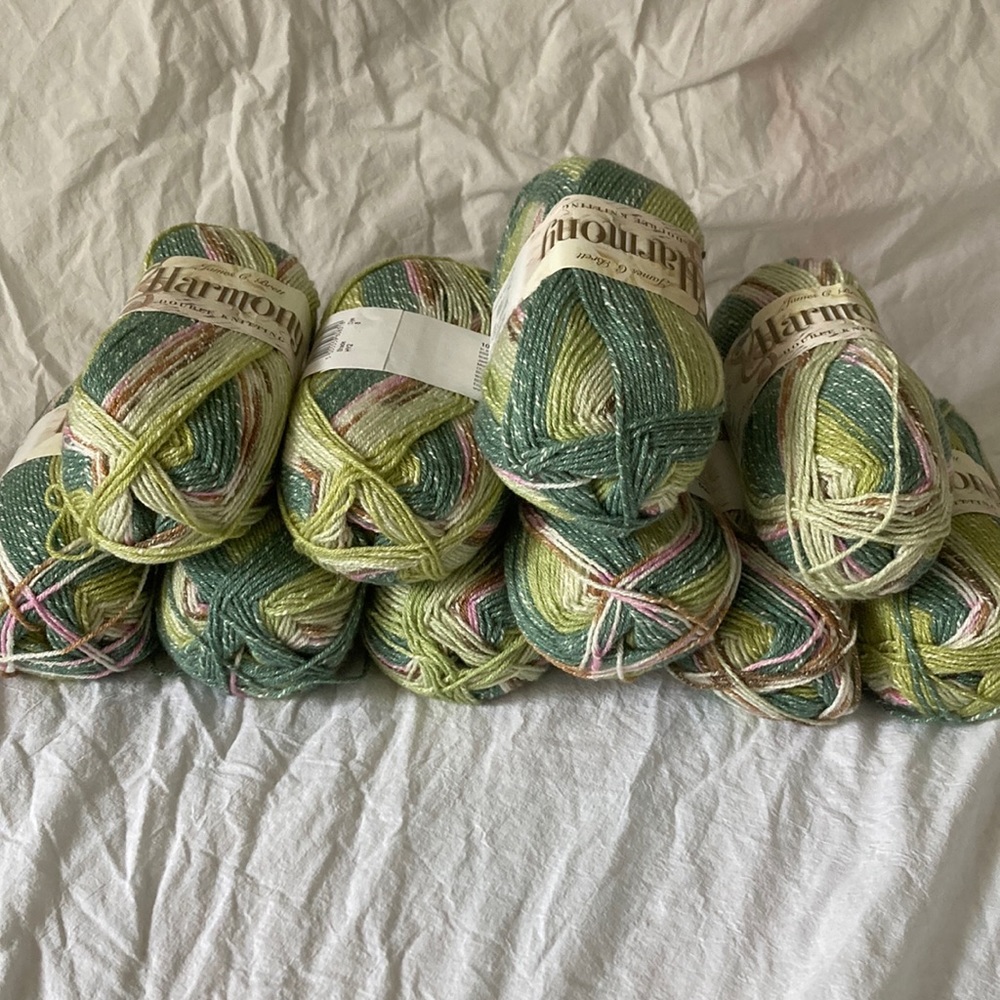 DK weight yarn | sweater quantity yarn